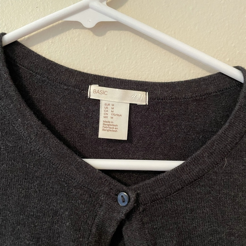 H&M basic sweater - Picture 2 of 2